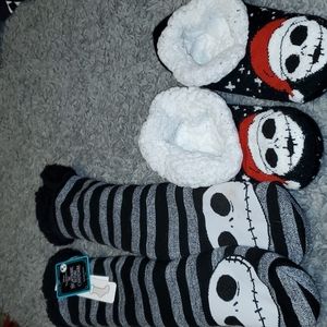 Slippers and slipper socks